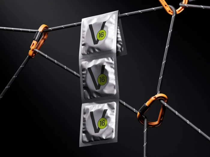 Vegus, Metallic Packaging Mockups, 11